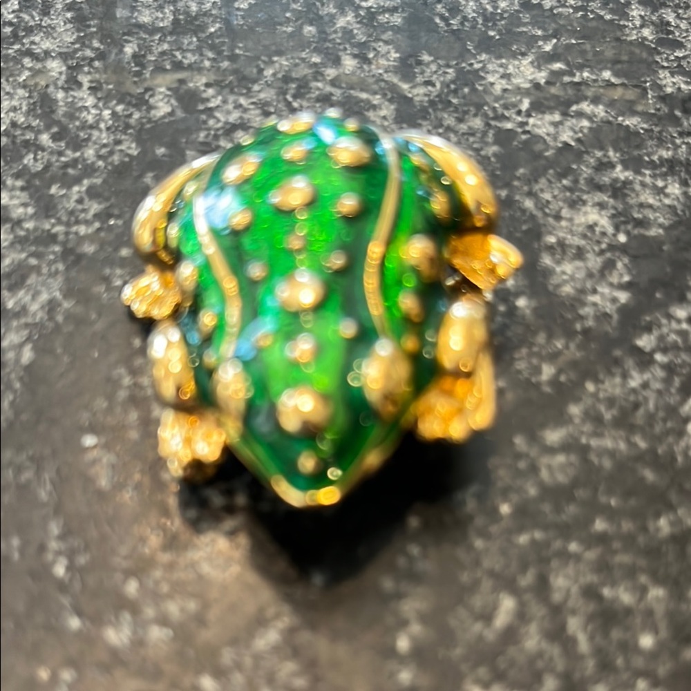 Vintage Green and Gold Frog Brooch